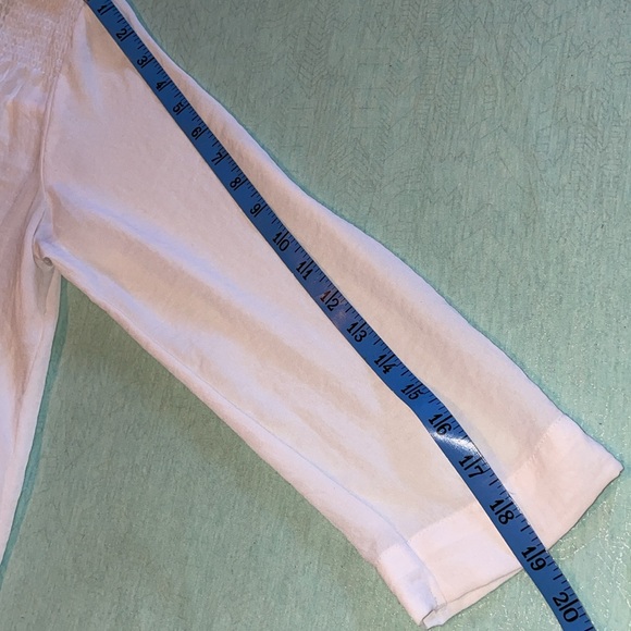 a.n.a. A New Approach white V-neck smocked-shoulder semi-sheer 3/4 sleeve top M - Picture 11 of 15